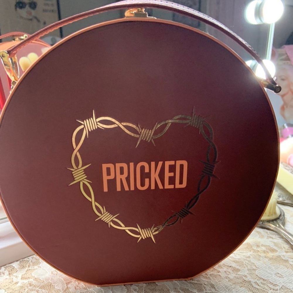 Jeffree Star pricked bundle
